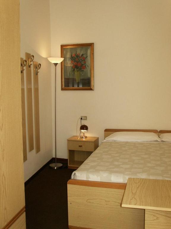 Albergo Corona ซัลโซมัจโจเรแตร์เม ห้อง รูปภาพ