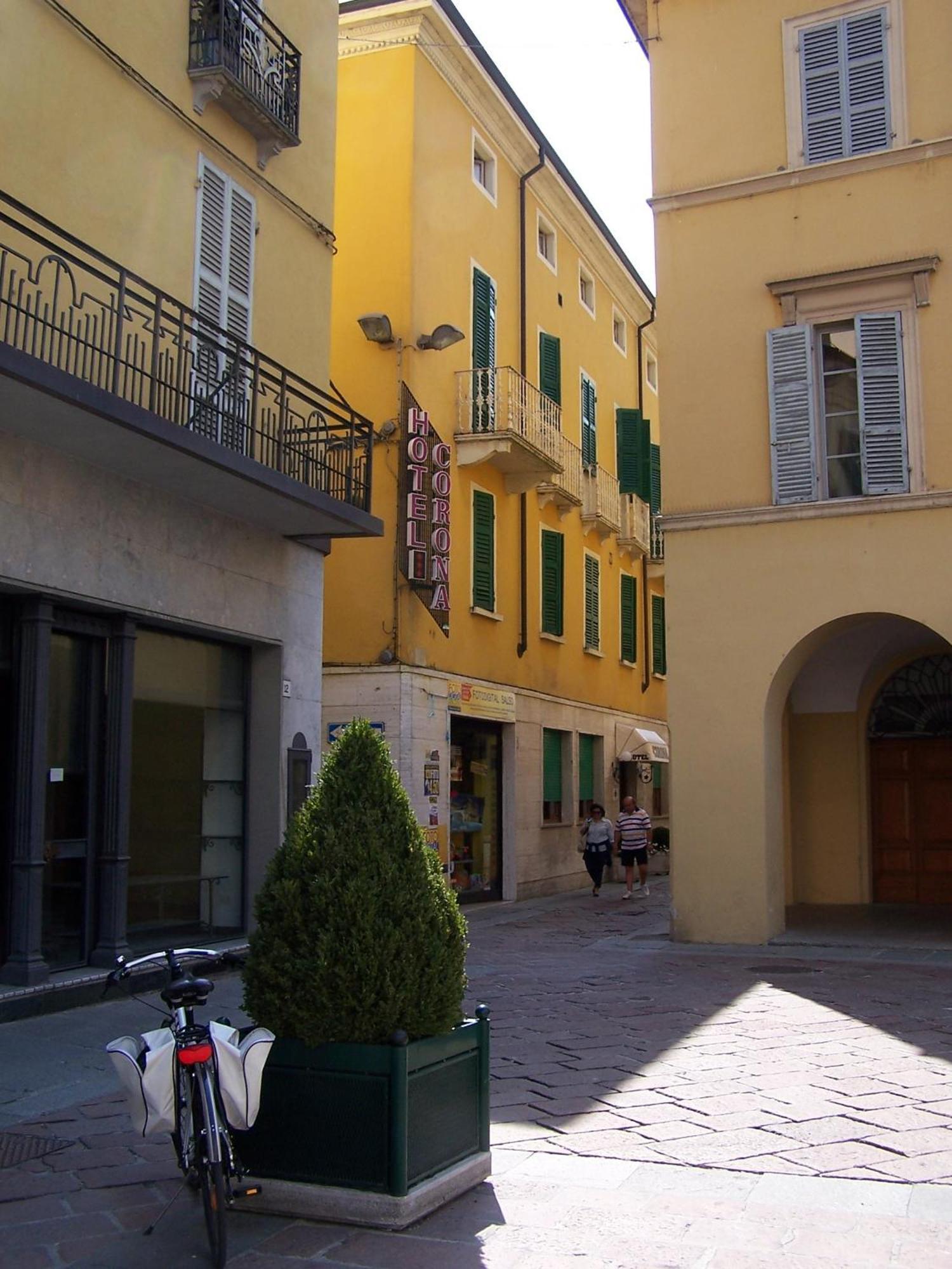 Albergo Corona ซัลโซมัจโจเรแตร์เม ภายนอก รูปภาพ