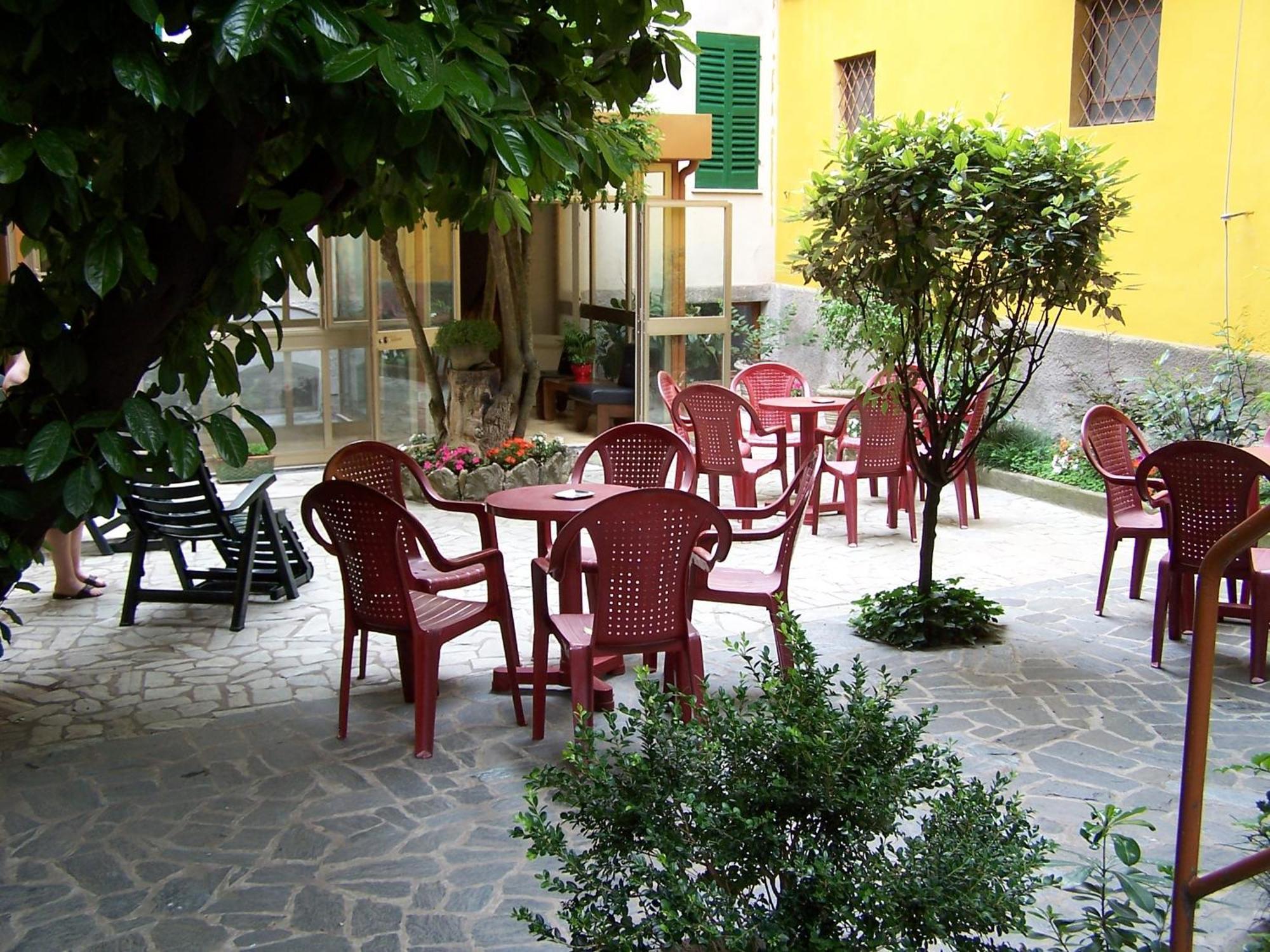 Albergo Corona ซัลโซมัจโจเรแตร์เม ภายนอก รูปภาพ