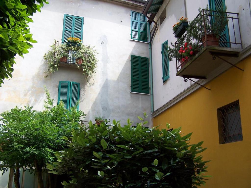 Albergo Corona ซัลโซมัจโจเรแตร์เม ภายนอก รูปภาพ