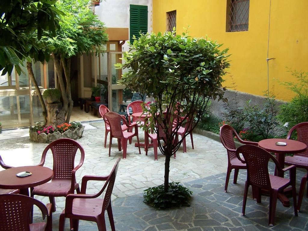 Albergo Corona ซัลโซมัจโจเรแตร์เม ภายนอก รูปภาพ