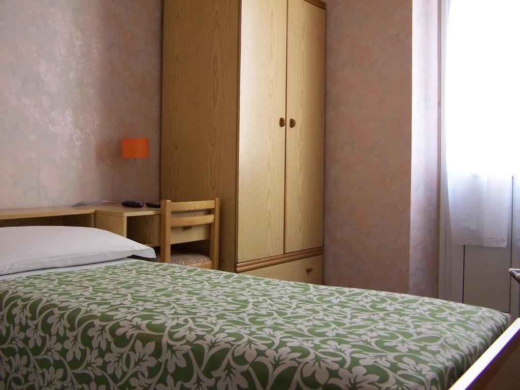 Albergo Corona ซัลโซมัจโจเรแตร์เม ห้อง รูปภาพ